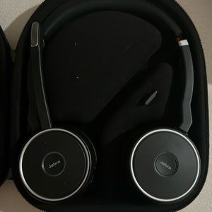 GREAT CONDITION: Jabra Evolve 75